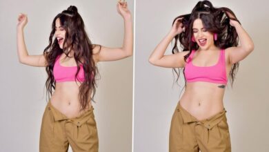 Urfi Javed Is a Modern-Day Barbie Doll in a Knitted Bralette Top Paired With Unbuttoned Pants (View Pics)